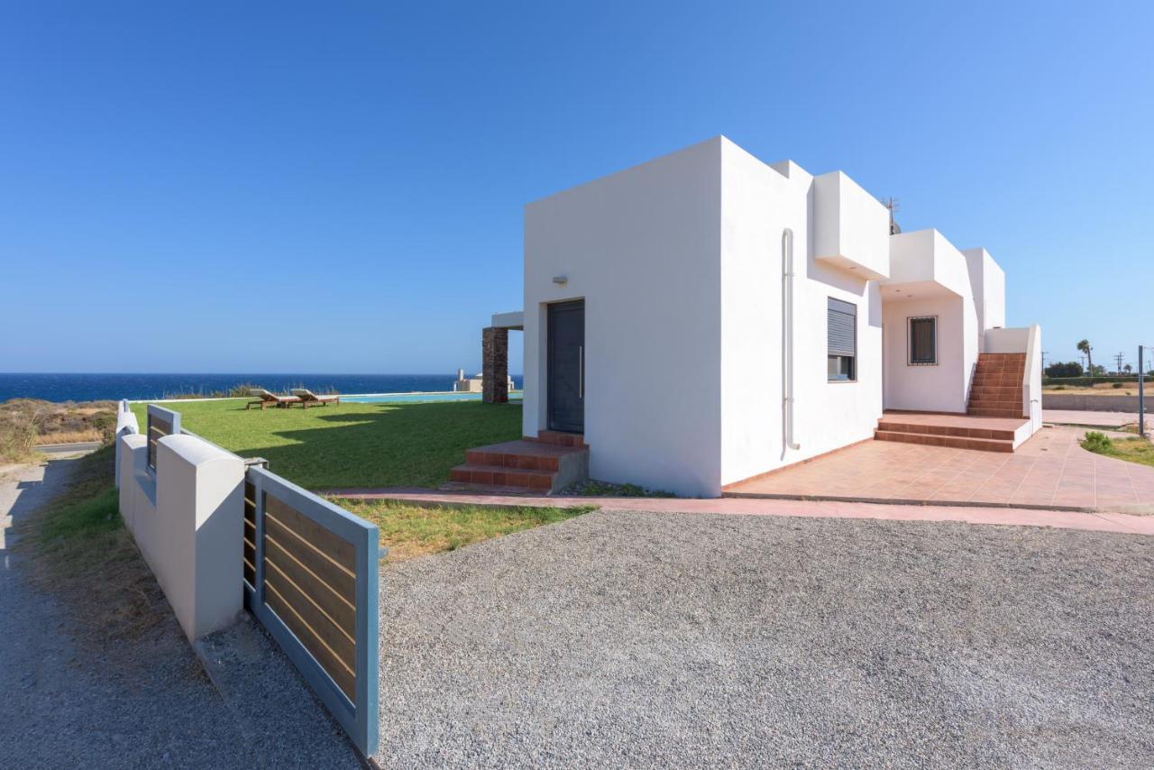 לקניה Cristelia Seafront & Pool Villa מראה חיצוני תמונה