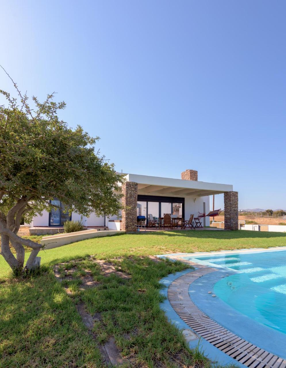 לקניה Cristelia Seafront & Pool Villa מראה חיצוני תמונה